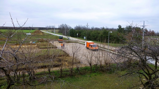 2017 Stavba víceúčelového hřiště 01.JPG