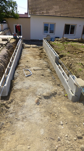 2020 Generální rekonstrukce jídelny 05, přístup.JPG