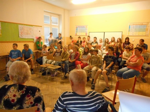 Beseda se seniory 2016.JPG