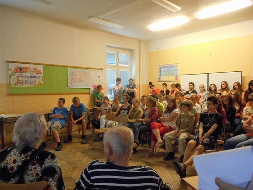 Beseda se seniory.JPG