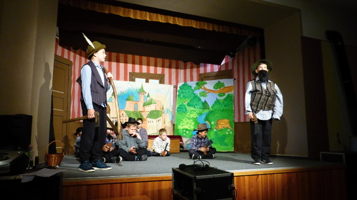 Divadlo ZŠ Horní Dunajovice.JPG