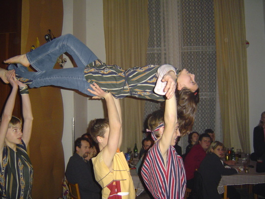 Předtančení Mikulovice 2005.JPG